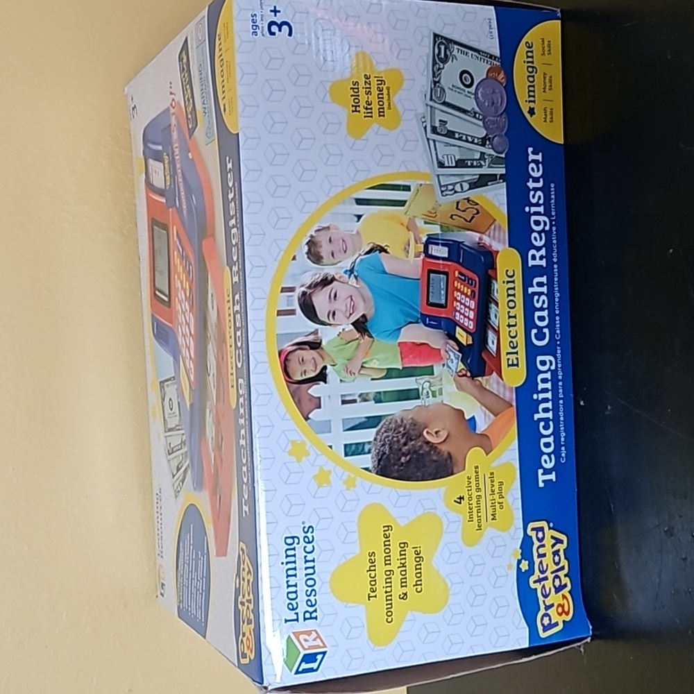 Kids teaching cash register